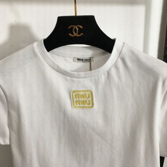 2024SS Short Sleeve T-shirt MIU MIU Standard Popular Item 2024SS Short Sleeve T-shirt MIU MIU Standard Popular Item