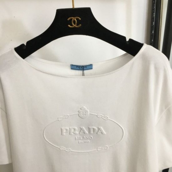 2024SS Short Sleeve T-shirt PRADA This season has a fashionable feel 2024SS Short Sleeve T-shirt PRADA This season has a fashionable feel