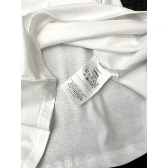 2024SS Short Sleeve T-shirt VALENTINO Valentino New Spring/Summer VIP Discount 2024SS Short Sleeve T-shirt VALENTINO Valentino New Spring/Summer VIP Discount