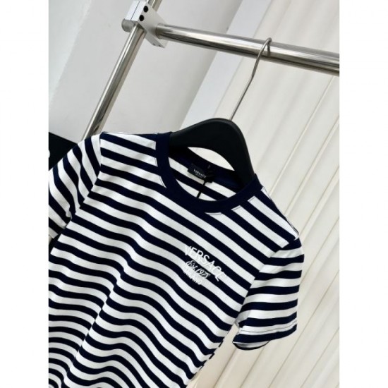 2024SS Short Sleeve T-shirt VERSACE Now attracting attention 2024SS Short Sleeve T-shirt VERSACE Now attracting attention