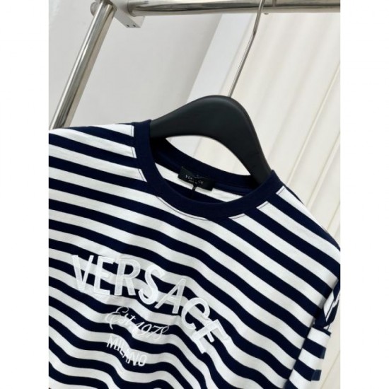 2024SS short sleeve T-shirt VERSACE Both are popular 2024SS short sleeve T-shirt VERSACE Both are popular