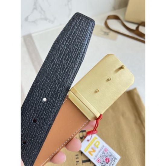 BURBERRY 2024SS belt that draws attention to your feet BURBERRY 2024SS belt that draws attention to your feet