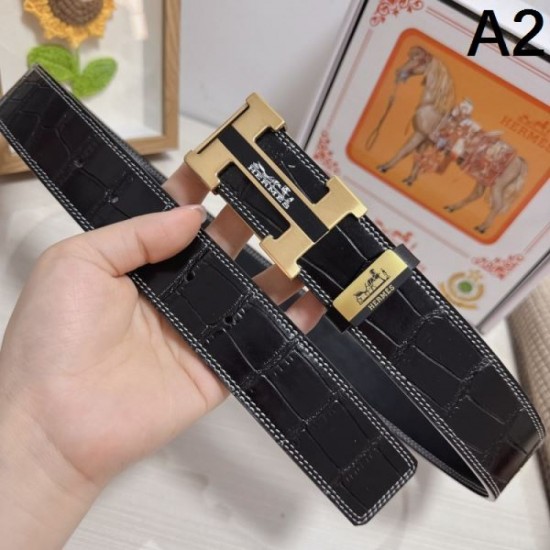 HERMES This summer's new 2024SS belt can create a mature and relaxed feeling. HERMES This summer's new 2024SS belt can create a mature and relaxed feeling.