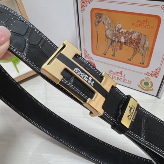 HERMES This summer's new 2024SS belt can create a mature and relaxed feeling. HERMES This summer's new 2024SS belt can create a mature and relaxed feeling.