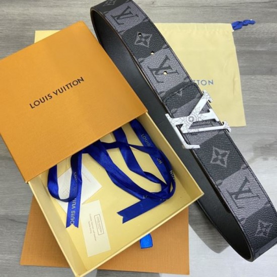 LOUIS VUITTON Vivid spring/summer 2024SS belt LOUIS VUITTON Vivid spring/summer 2024SS belt