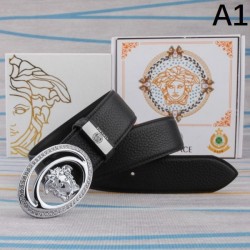 VERSACE 2024SS belt you should wear this summer