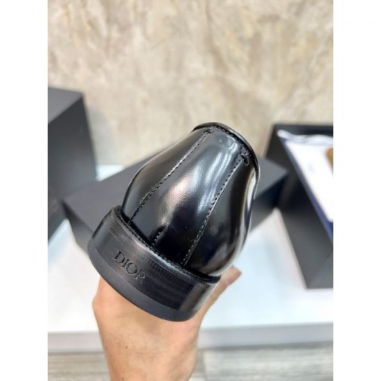 DIOR Dior 2024SS Men's Business Shoes with a presence every season DIOR Dior 2024SS Men's Business Shoes with a presence every season