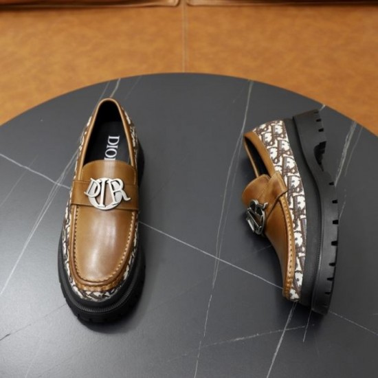 2024FW Men's Business Shoes DIOR Popular item in magazines and on the streets 2024FW Men's Business Shoes DIOR Popular item in magazines and on the streets