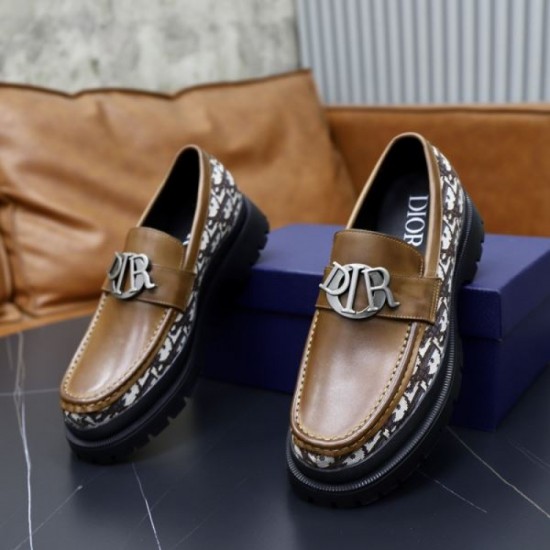 2024FW Men's Business Shoes DIOR Popular item in magazines and on the streets 2024FW Men's Business Shoes DIOR Popular item in magazines and on the streets