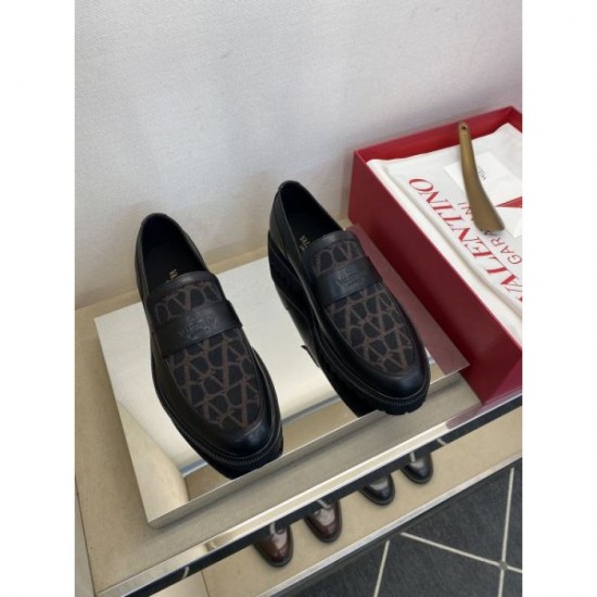 VALENTINO The boom is heating up again 2024SS Men's business shoes VALENTINO The boom is heating up again 2024SS Men's business shoes