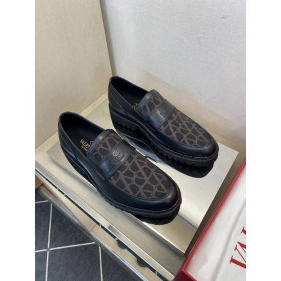 VALENTINO The boom is heating up again 2024SS Men's business shoes VALENTINO The boom is heating up again 2024SS Men's business shoes