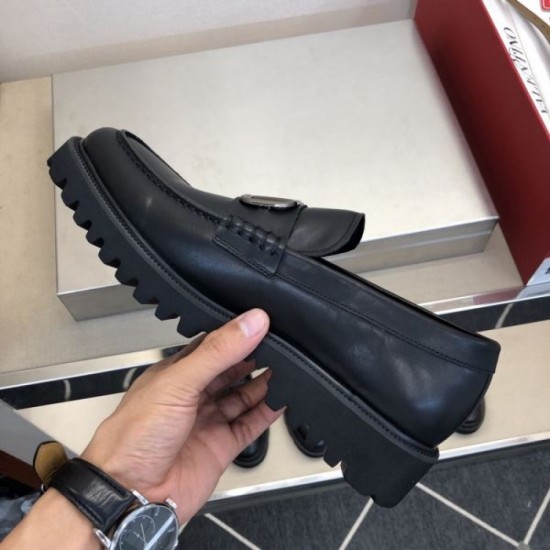 VALENTINO Valentino is sold out this time! 2024SS Men's Business Shoes VALENTINO Valentino is sold out this time! 2024SS Men's Business Shoes