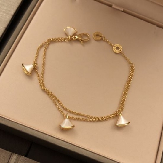 BVLGARI Bvlgari Spring/Summer Super Popular Limited Collaboration 2024SS Bracelet BVLGARI Bvlgari Spring/Summer Super Popular Limited Collaboration 2024SS Bracelet