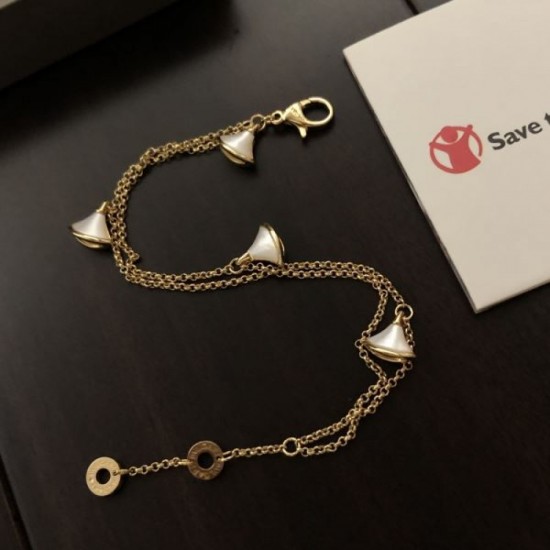BVLGARI Bvlgari Spring/Summer Super Popular Limited Collaboration 2024SS Bracelet BVLGARI Bvlgari Spring/Summer Super Popular Limited Collaboration 2024SS Bracelet
