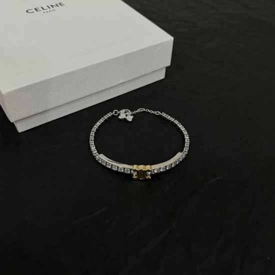 CELINE Celine 2024SS bracelet that is useful during the change of seasons CELINE Celine 2024SS bracelet that is useful during the change of seasons
