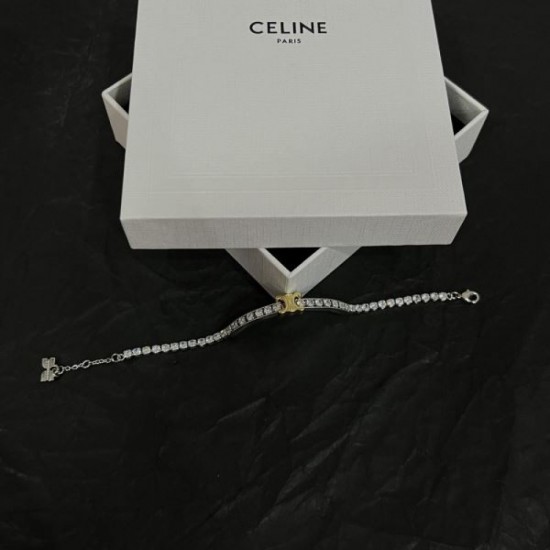 CELINE Celine 2024SS bracelet that is useful during the change of seasons CELINE Celine 2024SS bracelet that is useful during the change of seasons