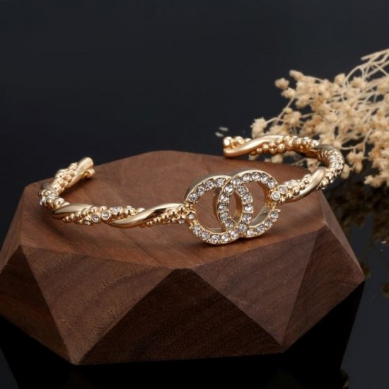 Popular new item that is definitely recommended 2024SS Bracelet CHANEL Popular new item that is definitely recommended 2024SS Bracelet CHANEL