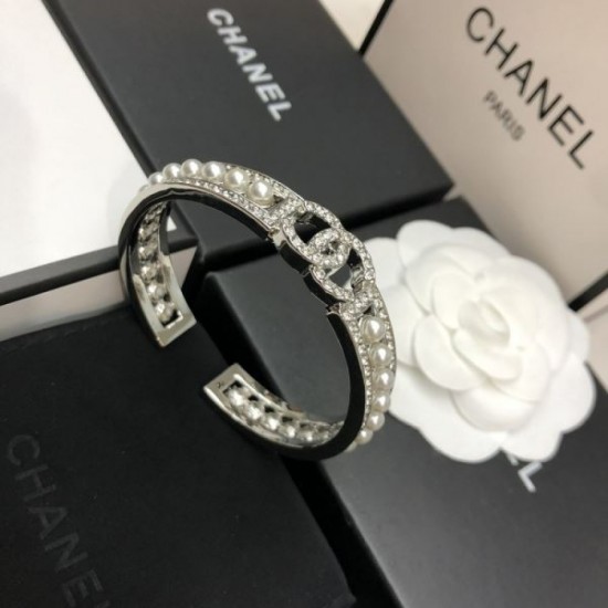 Super rare and difficult to obtain item 2024SS bracelet CHANEL Chanel Super rare and difficult to obtain item 2024SS bracelet CHANEL Chanel