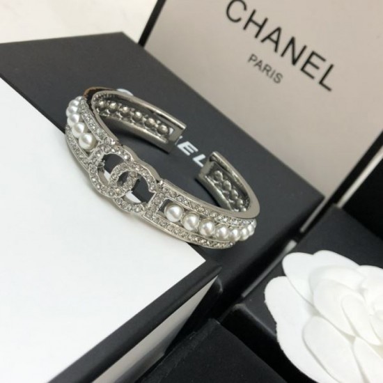 Super rare and difficult to obtain item 2024SS bracelet CHANEL Chanel Super rare and difficult to obtain item 2024SS bracelet CHANEL Chanel