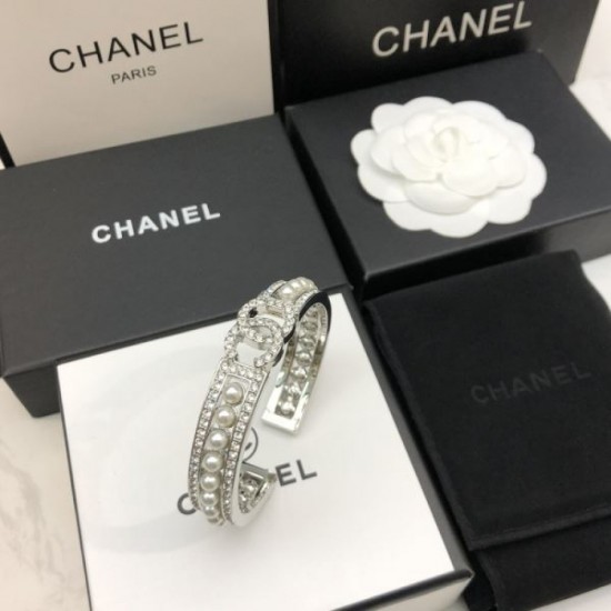 Super rare and difficult to obtain item 2024SS bracelet CHANEL Chanel Super rare and difficult to obtain item 2024SS bracelet CHANEL Chanel