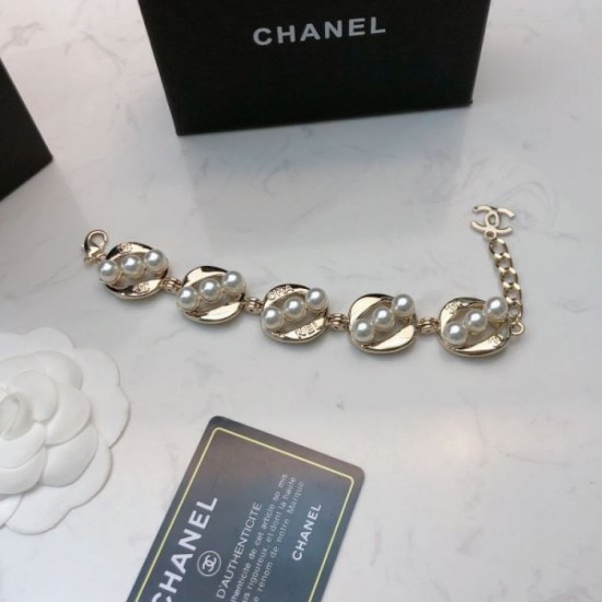 CHANEL New arrival 2024SS bracelet that is sure to be a hit CHANEL New arrival 2024SS bracelet that is sure to be a hit