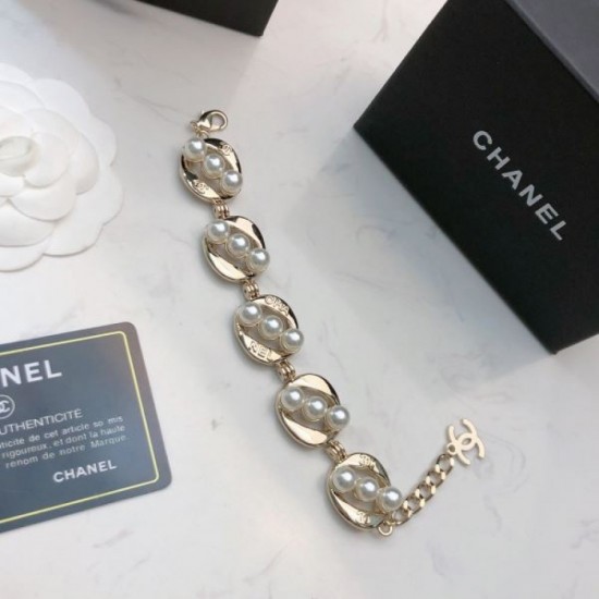 CHANEL New arrival 2024SS bracelet that is sure to be a hit CHANEL New arrival 2024SS bracelet that is sure to be a hit