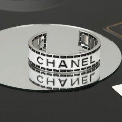 CHANEL 2024SS Bracelet with an elegant summer feel