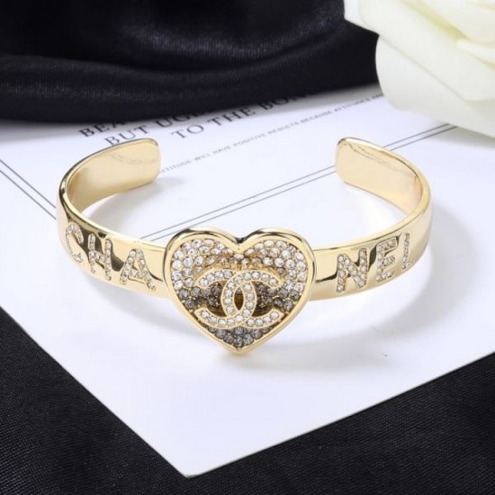 CHANEL Wonderful summer staple item 2024SS bracelet CHANEL Wonderful summer staple item 2024SS bracelet