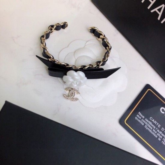 CHANEL CHANEL 2024SS bracelet has a fashionable feel this season CHANEL CHANEL 2024SS bracelet has a fashionable feel this season