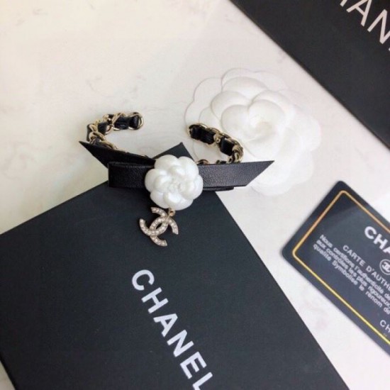 CHANEL CHANEL 2024SS bracelet has a fashionable feel this season CHANEL CHANEL 2024SS bracelet has a fashionable feel this season