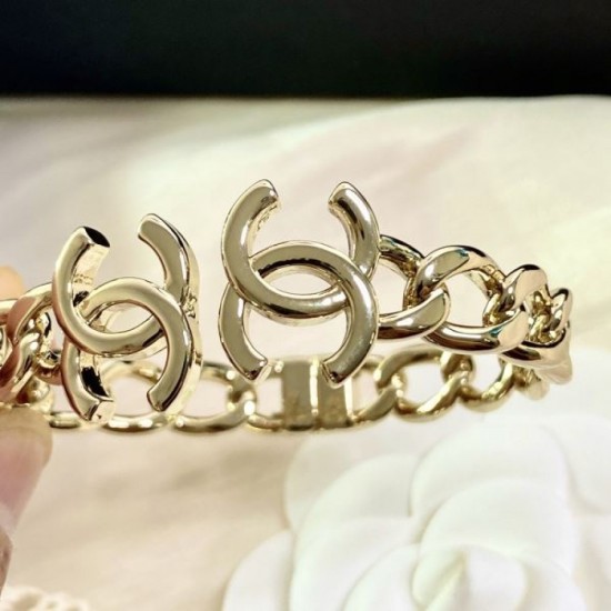 CHANEL New 2024SS bracelet in pursuit of CHANEL trends CHANEL New 2024SS bracelet in pursuit of CHANEL trends