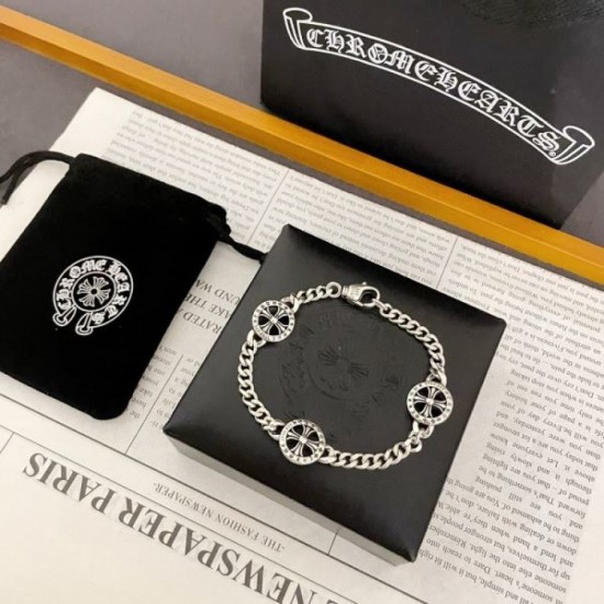 Products worn by celebrities 2024SS Bracelet CHROME HEARTS Products worn by celebrities 2024SS Bracelet CHROME HEARTS