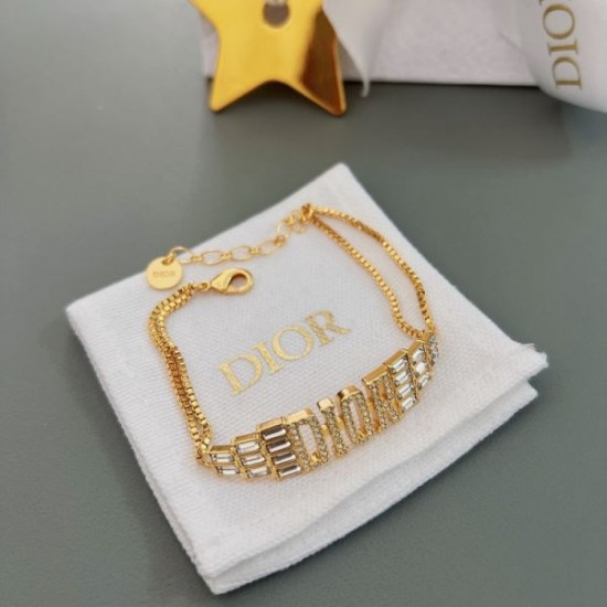 2024SS Bracelet DIOR that is useful in summer and early fall 2024SS Bracelet DIOR that is useful in summer and early fall