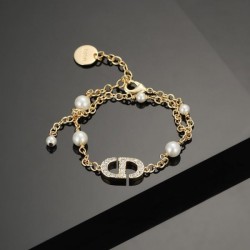 DIOR Transform into a beautiful outfit 2024SS bracelet
