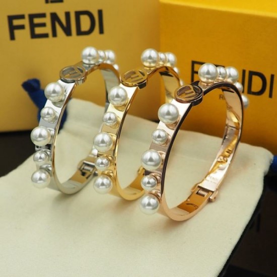 FENDI 2024SS bracelet especially popular this season FENDI 2024SS bracelet especially popular this season