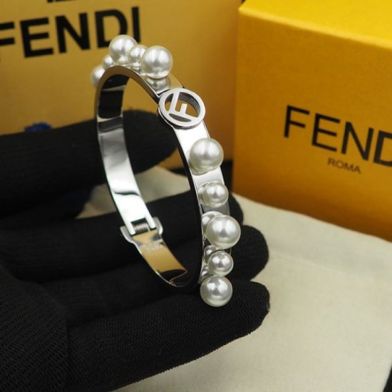 FENDI 2024SS bracelet especially popular this season FENDI 2024SS bracelet especially popular this season