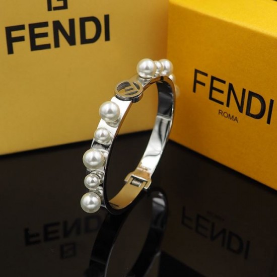 FENDI 2024SS bracelet especially popular this season FENDI 2024SS bracelet especially popular this season