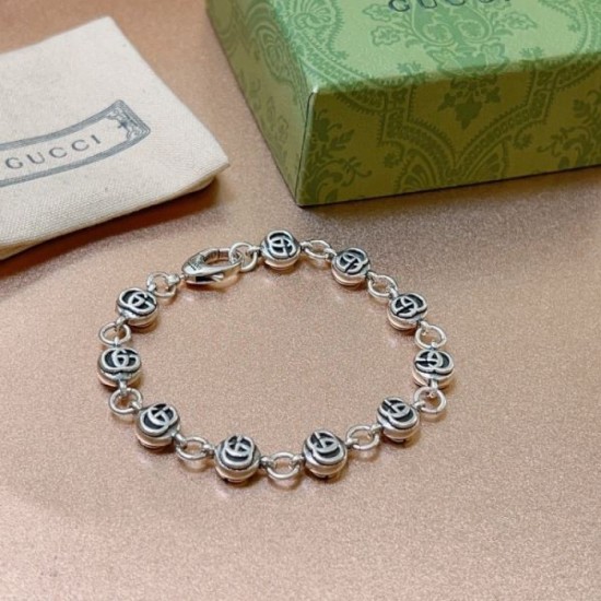 2024SS Bracelet GUCCI Gucci that gives you a cool impression 2024SS Bracelet GUCCI Gucci that gives you a cool impression