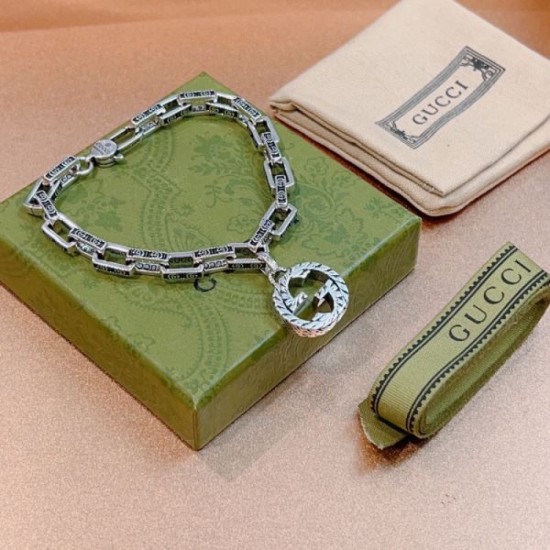 Super cool new spring/summer 2024SS bracelet GUCCI Gucci Super cool new spring/summer 2024SS bracelet GUCCI Gucci