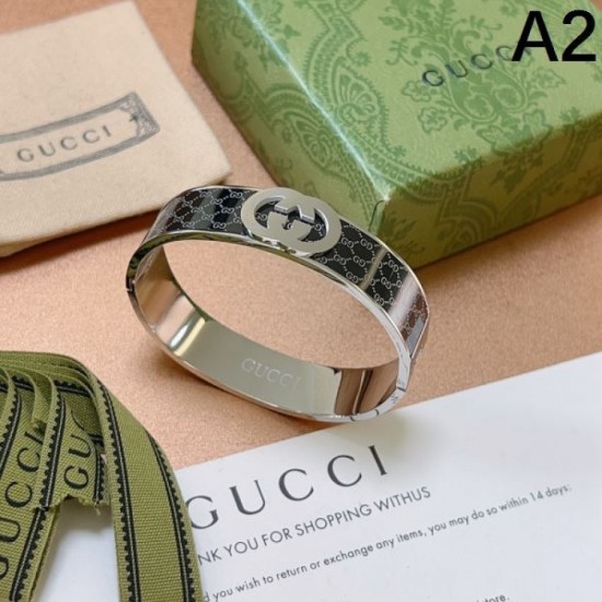 Many new favorite celebrities 2024SS bracelet GUCCI Gucci Many new favorite celebrities 2024SS bracelet GUCCI Gucci