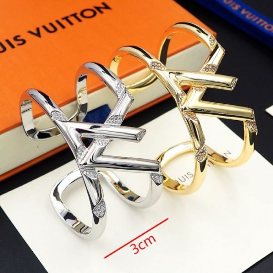 Outstanding trend 2024SS bracelet LOUIS VUITTON Louis Vuitton Outstanding trend 2024SS bracelet LOUIS VUITTON Louis Vuitton