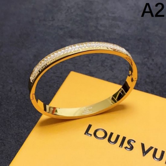 Japan limited model 2024SS bracelet LOUIS VUITTON Louis Vuitton Japan limited model 2024SS bracelet LOUIS VUITTON Louis Vuitton