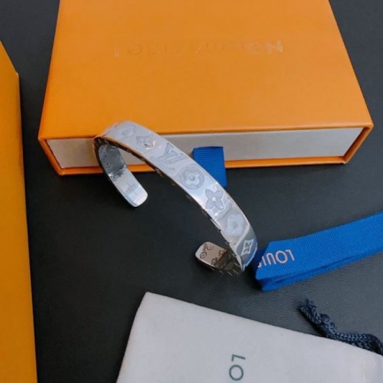 Spring/Summer New Release 2024SS Bracelet LOUIS VUITTON Louis Vuitton Spring/Summer New Release 2024SS Bracelet LOUIS VUITTON Louis Vuitton