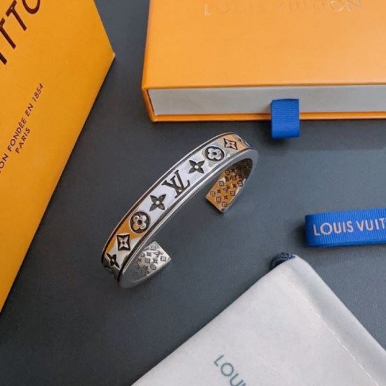 2024SS LOUIS VUITTON Louis Vuitton bracelet sold out this time! 2024SS LOUIS VUITTON Louis Vuitton bracelet sold out this time!
