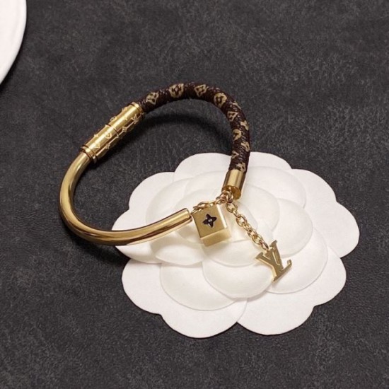 LOUIS VUITTON Shining luxury 2024SS bracelet LOUIS VUITTON Shining luxury 2024SS bracelet