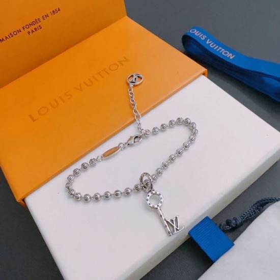 LOUIS VUITTON Overwhelming luxury 2024SS bracelet LOUIS VUITTON Overwhelming luxury 2024SS bracelet