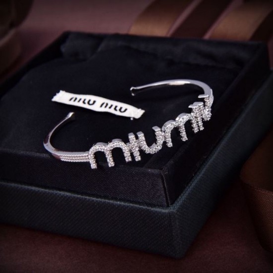 Long lasting 2024SS bracelet MIU MIU Miu Miu Long lasting 2024SS bracelet MIU MIU Miu Miu