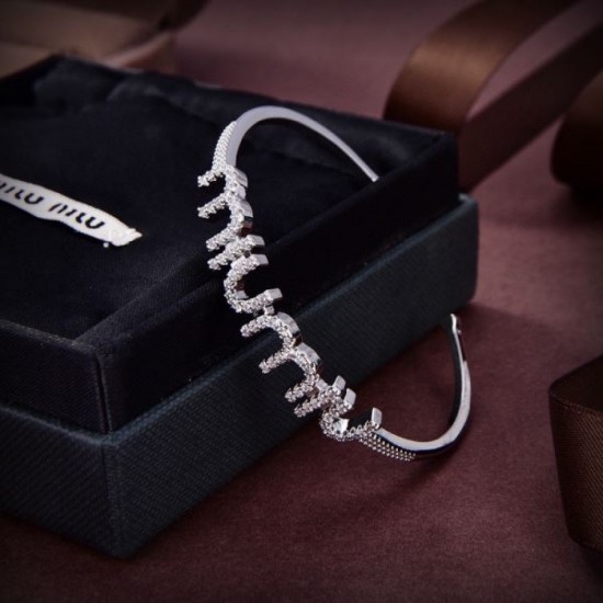 Long lasting 2024SS bracelet MIU MIU Miu Miu Long lasting 2024SS bracelet MIU MIU Miu Miu