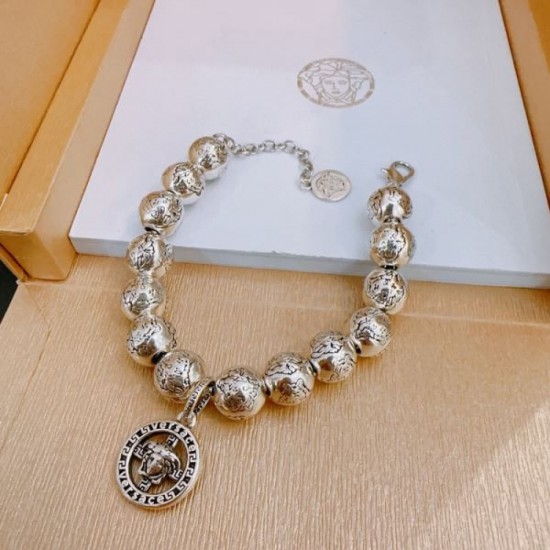 VERSACE Versace classic style 2024SS bracelet VERSACE Versace classic style 2024SS bracelet