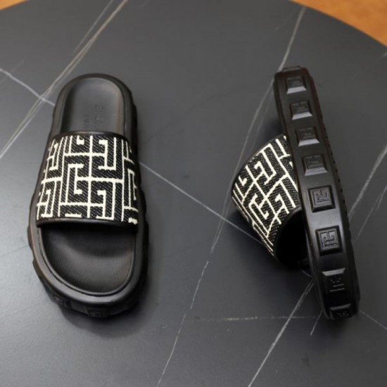 BALMAIN 2024SS men's slippers that are now very popular among celebrities BALMAIN 2024SS men's slippers that are now very popular among celebrities